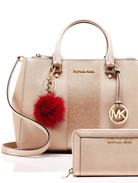 Michael Kors handbag sale outlet